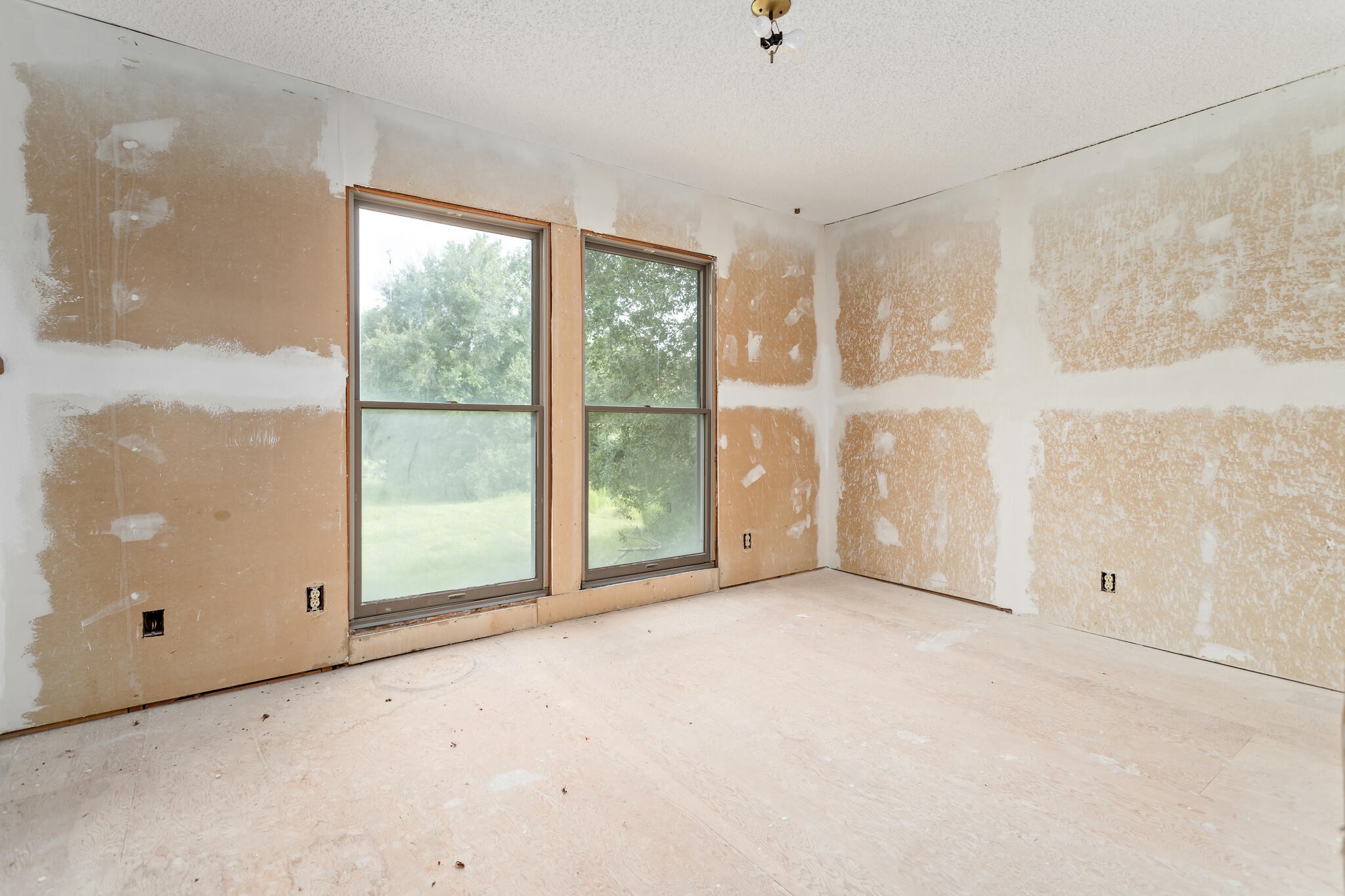 8265 Maple Street Orange, TX 77632 - Photo 32 of 35 Garage Apt