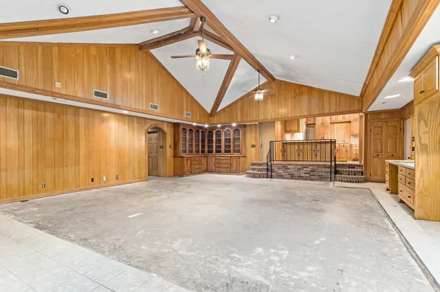 $180,000 | 8265 Maple Street, Orange, TX 77632