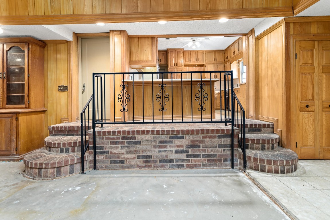 8265 Maple Street Orange, TX 77632 - Photo 7 of 35 a view of front door with couch