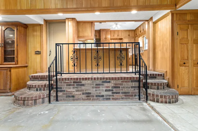 $180,000 | 8265 Maple Street, Orange, TX 77632