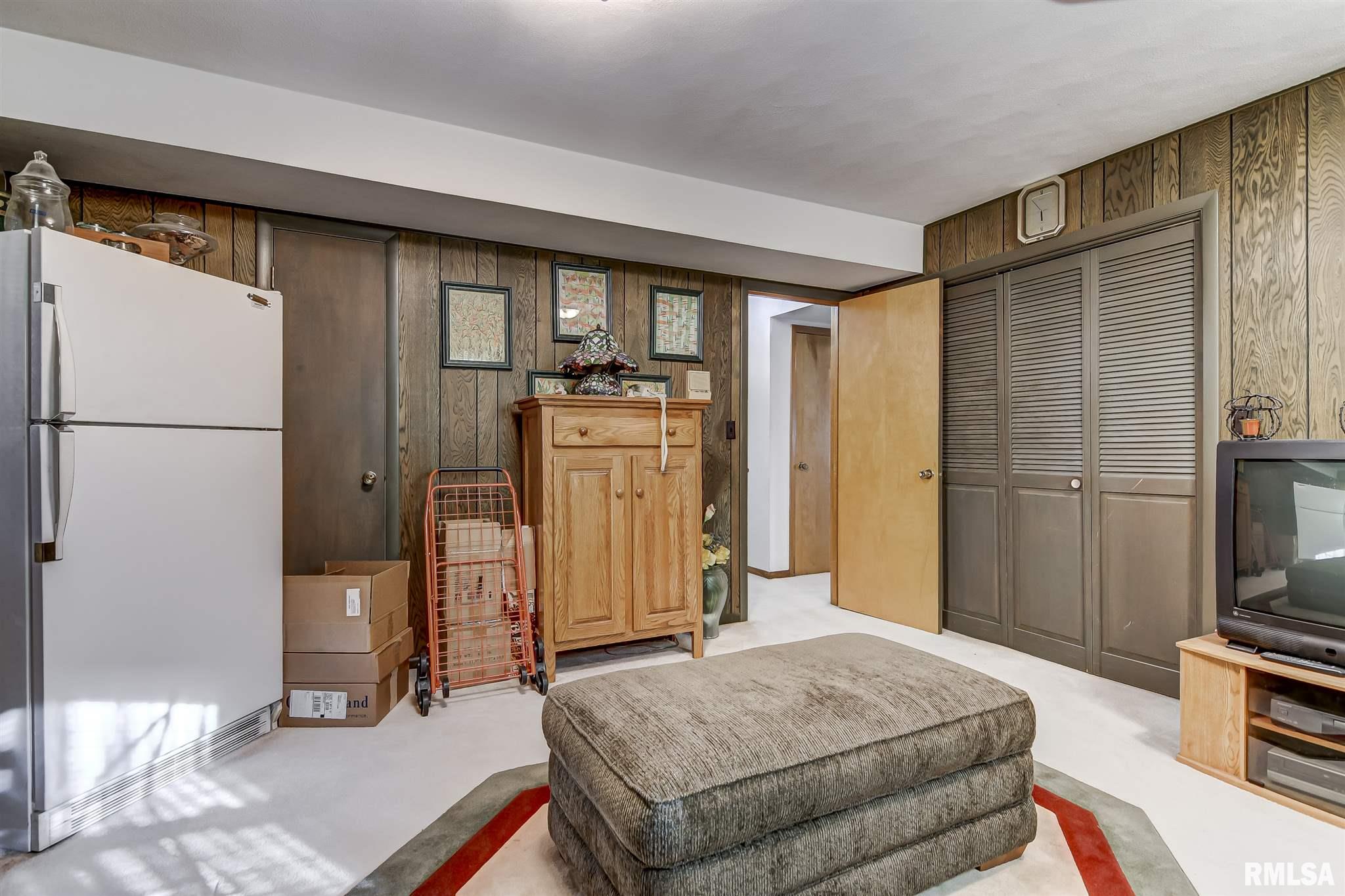 4109 Hazelcrest Road Springfield, IL 62703 - Photo 20 of 27