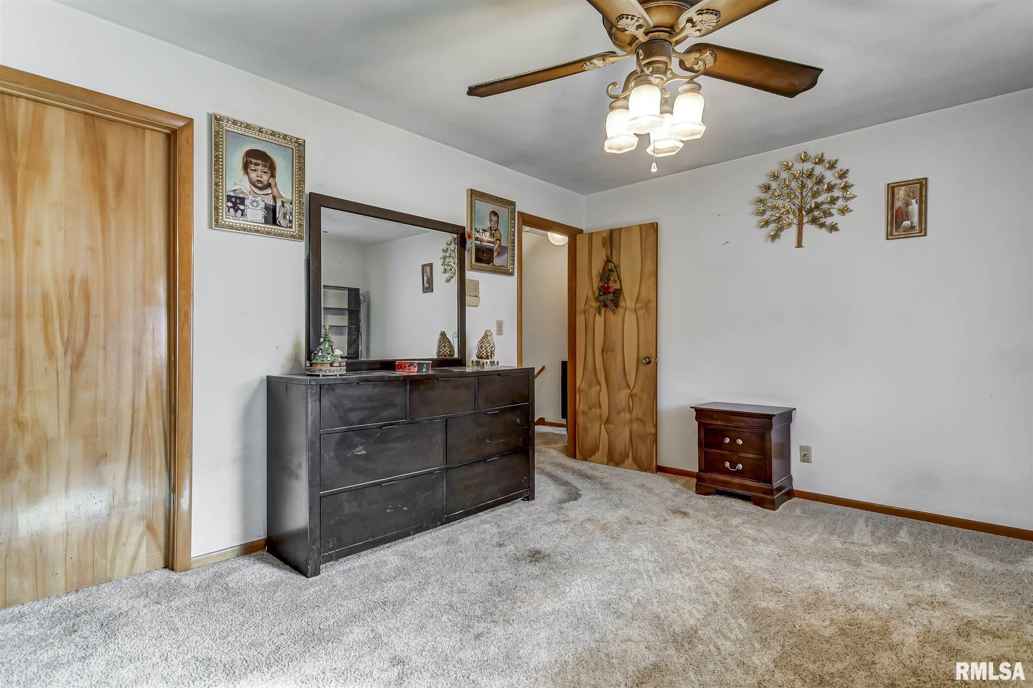 4109 Hazelcrest Road Springfield, IL 62703 - Photo 9 of 27