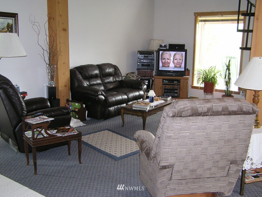 1350 Aeneas Valley Road Tonasket, WA 98855 - Photo 9 of 24 Gallery Image 9