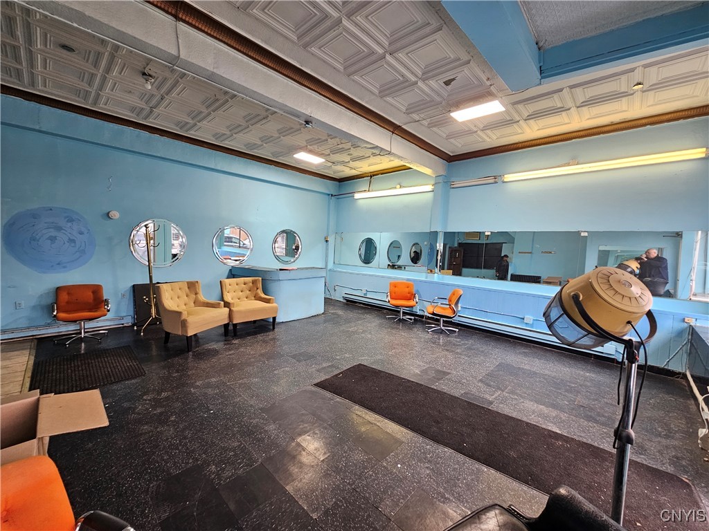 659 Bleecker Street Utica, NY 13501 - Photo 13 of 30