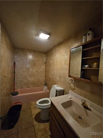 $280,000 | 659 Bleecker Street, Utica, NY 13501