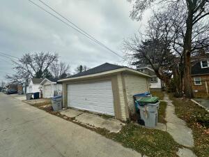 4415 North 36th Street Milwaukee, WI 53209 - Photo 13 of 13 4415 back 3