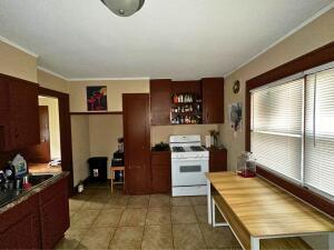 4415 North 36th Street Milwaukee, WI 53209 - Photo 8 of 13 4415 kitchen