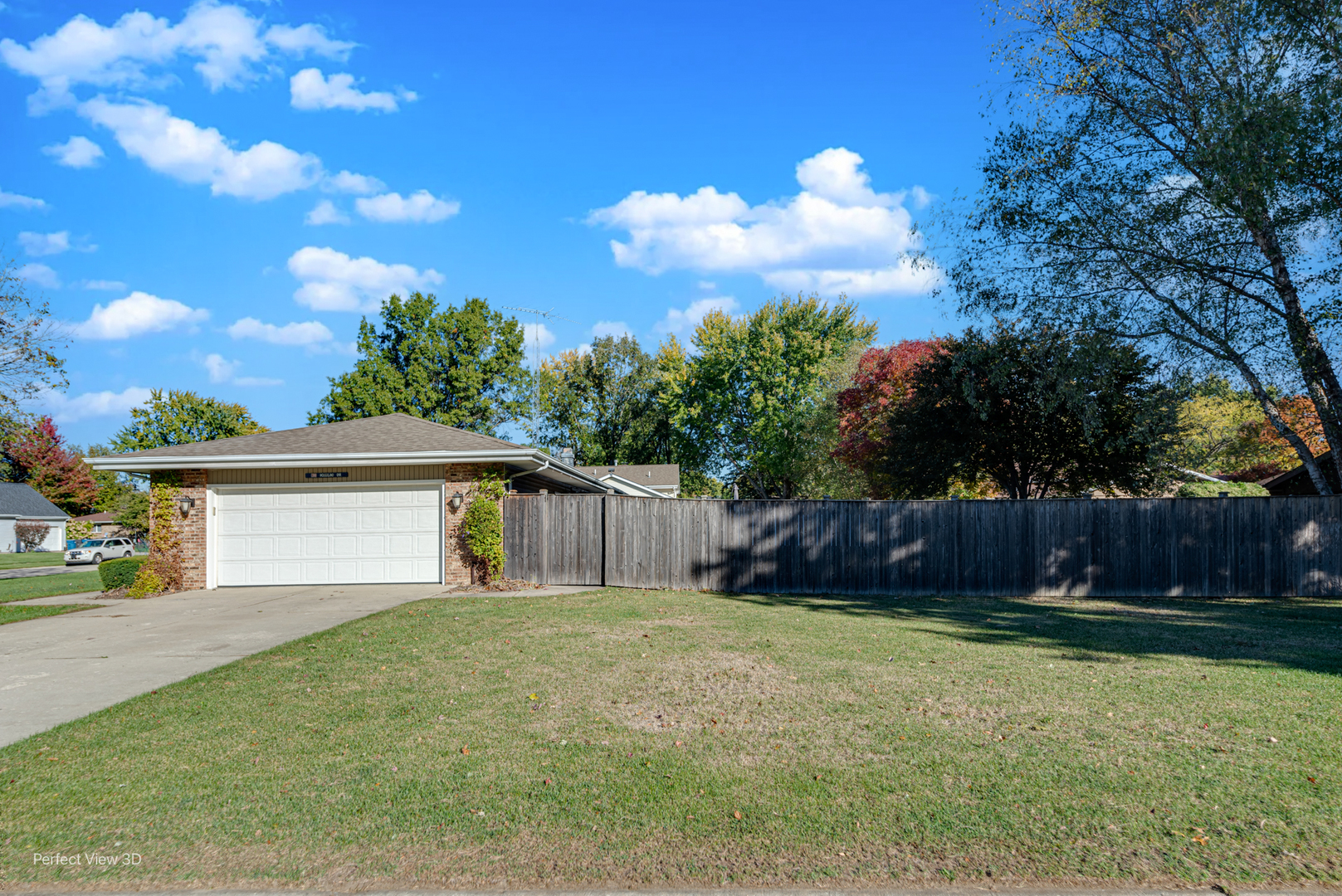 800 Charles Street Morris, IL 60450 - Photo 2 of 24 a view of backyard with green space