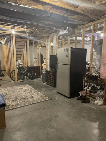 a view of utility room