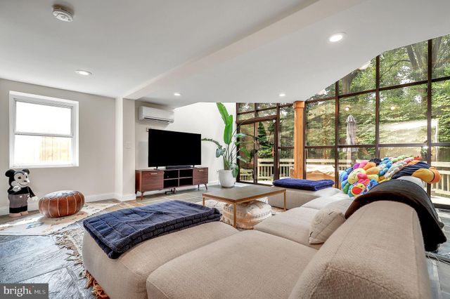 $1,423,000 | 7016 River Road, Bethesda, MD 20817