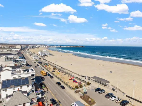 $595,000 | 56 Nudd Avenue, Hampton, NH 03842