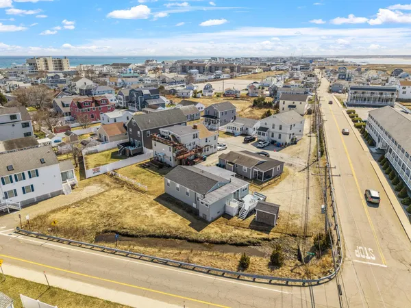 $595,000 | 56 Nudd Avenue, Hampton, NH 03842