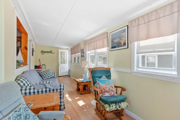 $595,000 | 56 Nudd Avenue, Hampton, NH 03842