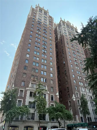 $2,700 | 5 Tudor City Place, Unit 207 | Murray Hill