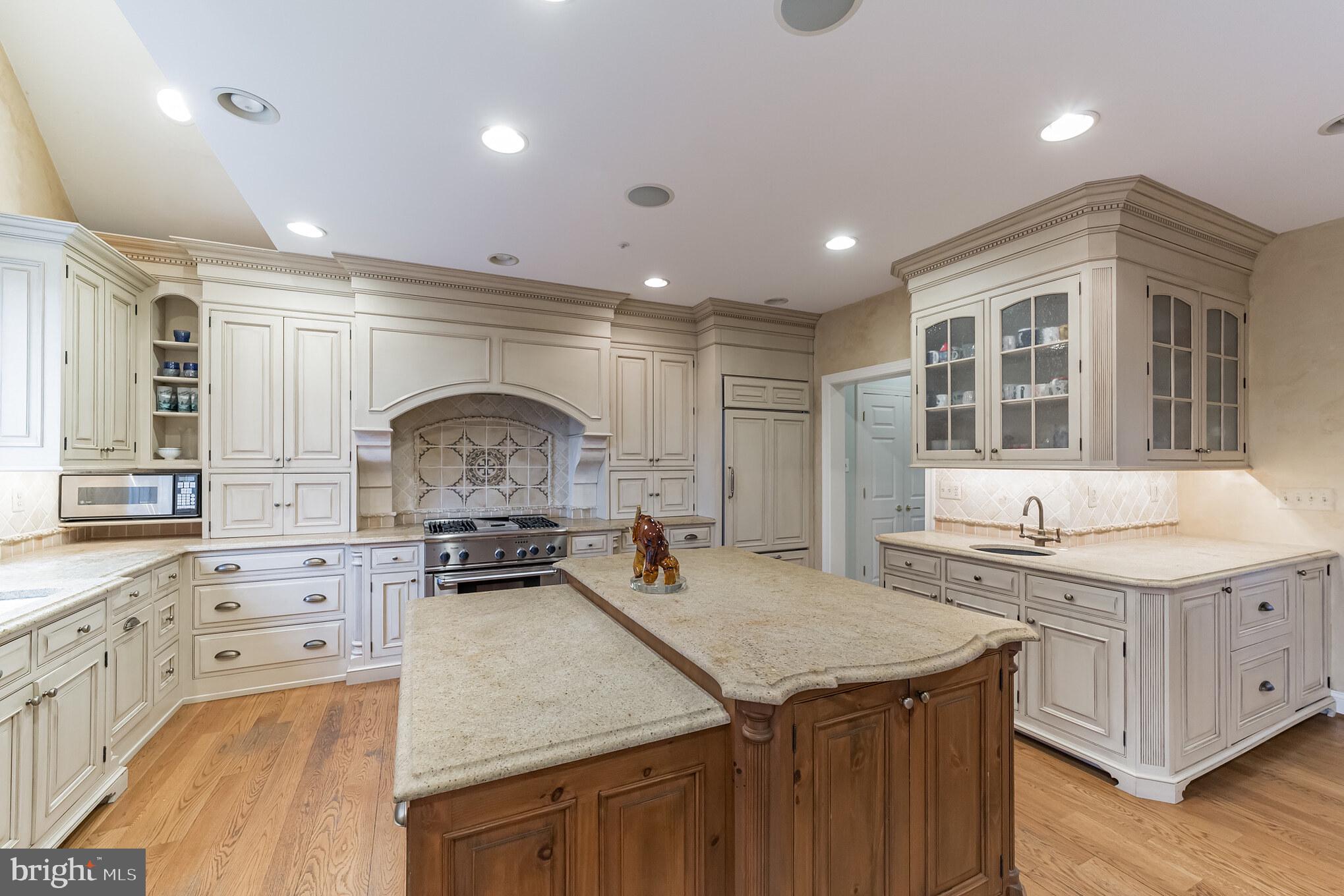 3408 B Goshen Road Newtown Square, PA 19073 - Photo 15 of 44 Center Island