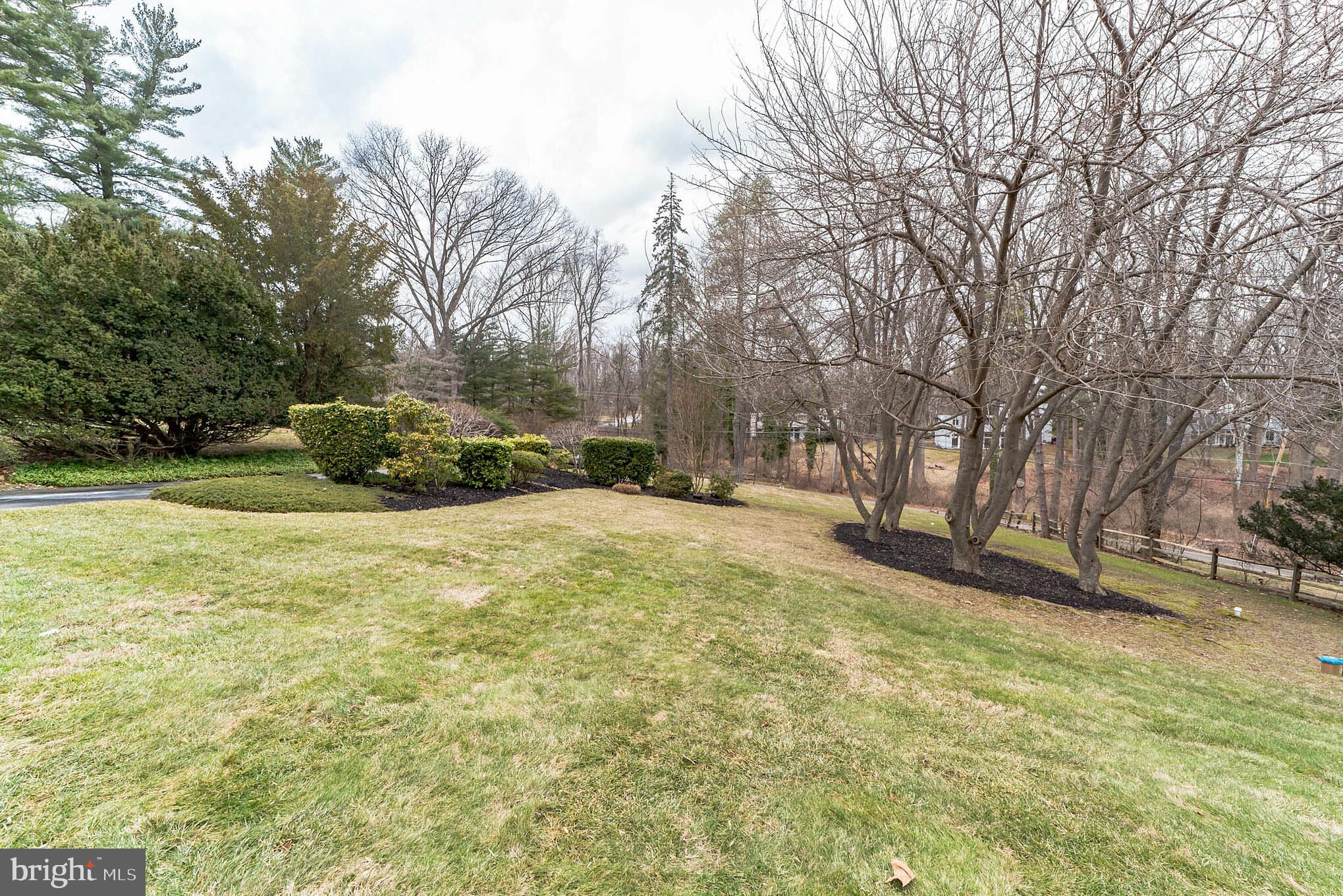 3408 B Goshen Road Newtown Square, PA 19073 - Photo 3 of 44 Front Yard