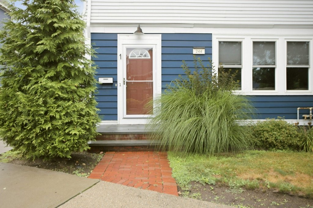 244 Camp Street, Unit 1 Providence, RI 02906 - Photo 25 of 26