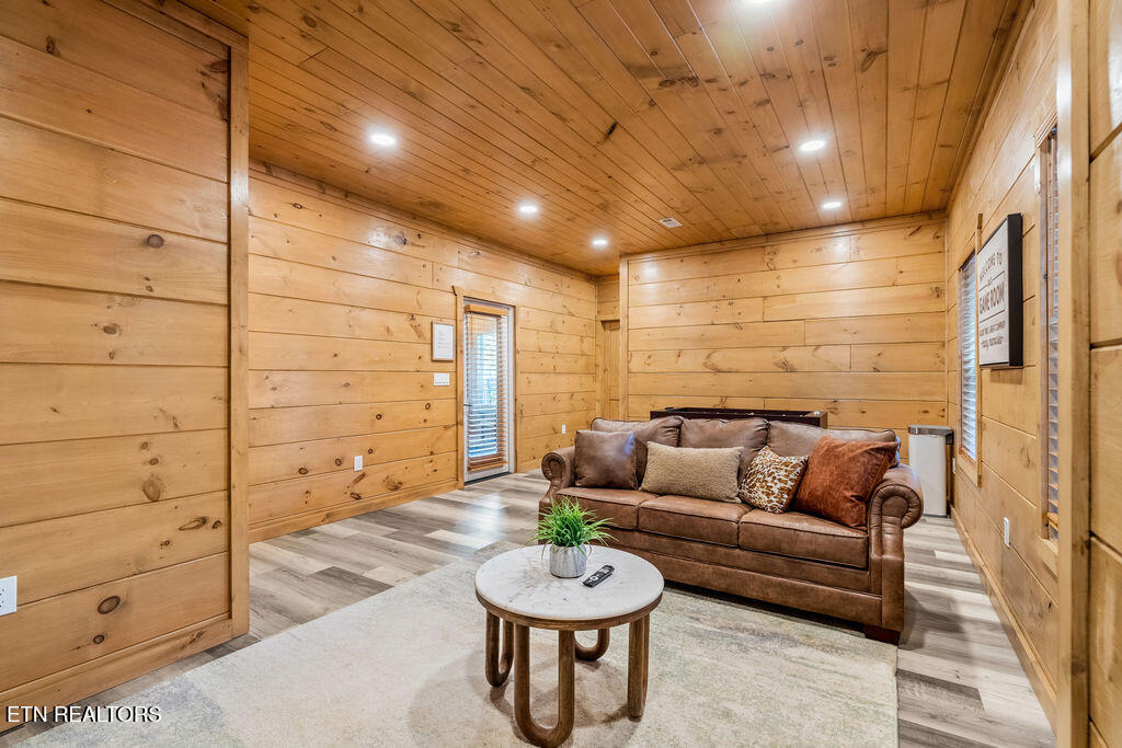 2832 Sequoia Road Pigeon Forge, TN 37863 - Photo 29 of 44 DSC02276-HDR