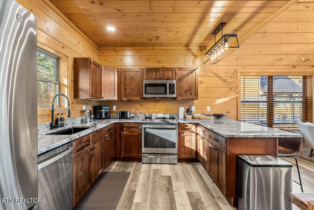 2832 Sequoia Road Pigeon Forge, TN 37863 - Photo 8 of 44 DSC02151-HDR