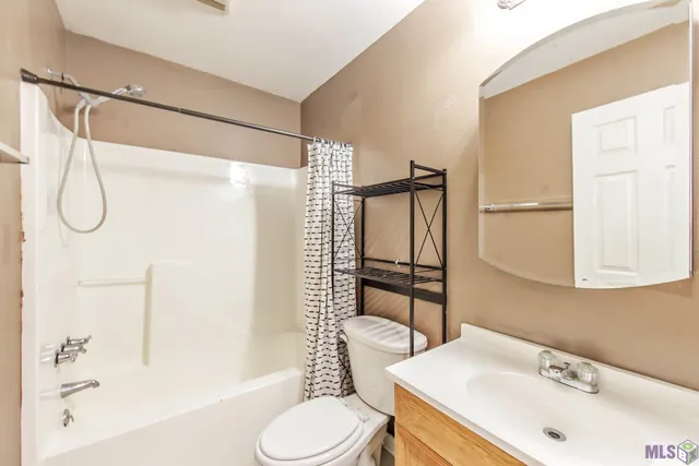 $170,000 | 235 Jolie Oaks Boulevard, Thibodaux, LA 70301