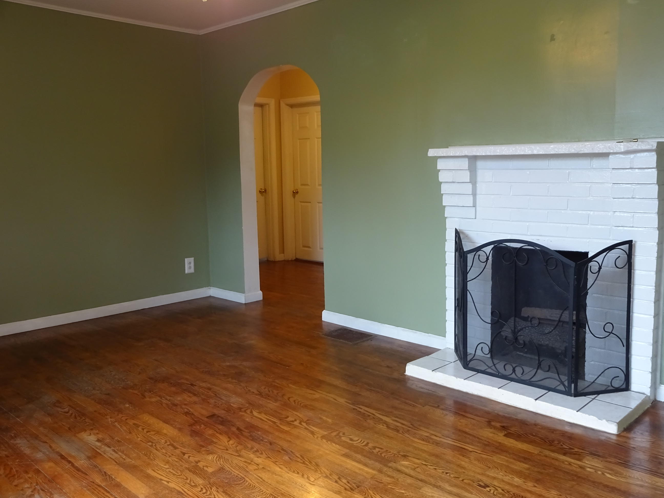 5020 Inskip Road Knoxville, TN 37918 - Photo 3 of 16 Living room