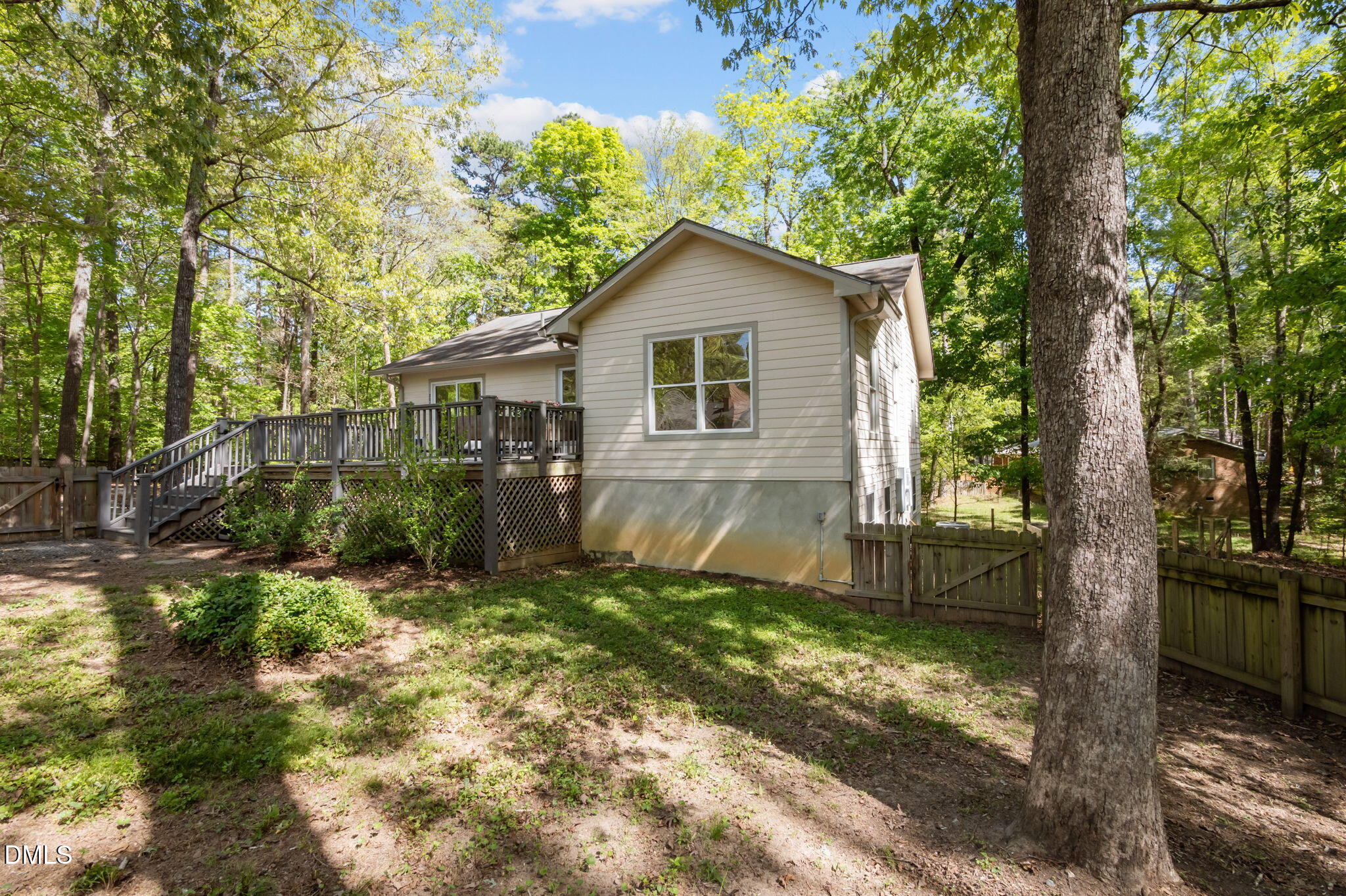 201 Simpson Street, Unit B Carrboro, NC 27510 - Photo 50 of 56 a view of backyard of house