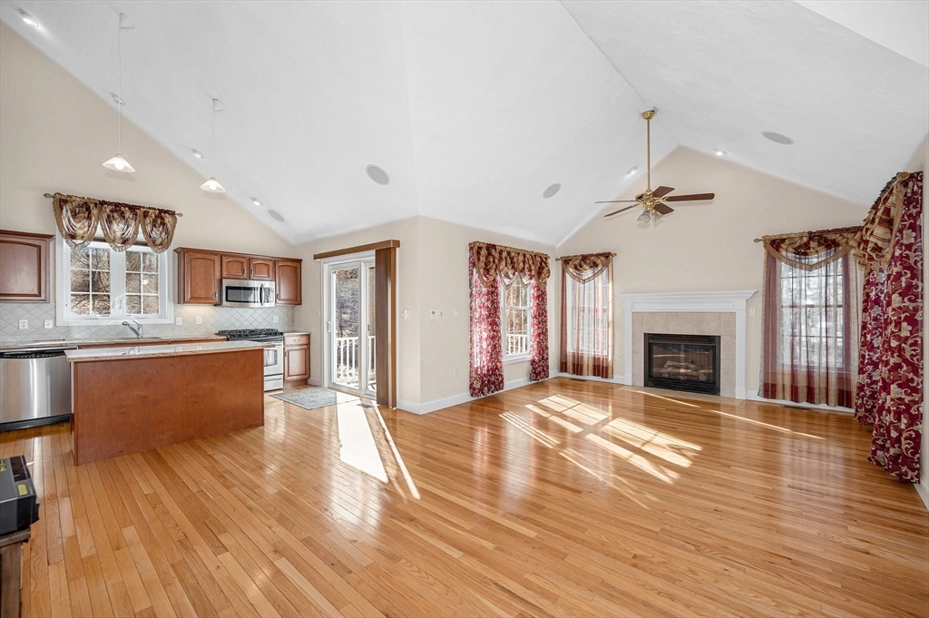 2 Prestwick Trail, Unit 2 Nashua, NH 03062 - Photo 13 of 41