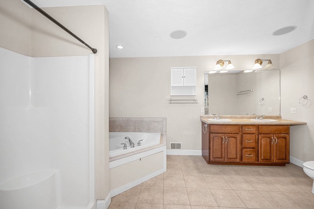 2 Prestwick Trail, Unit 2 Nashua, NH 03062 - Photo 21 of 41