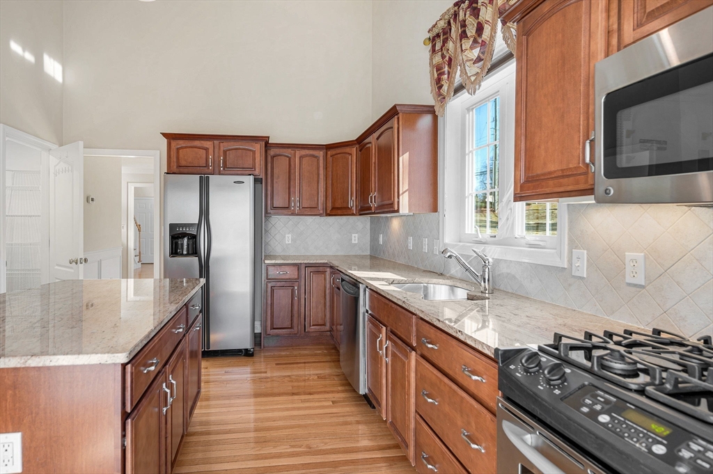 2 Prestwick Trail, Unit 2 Nashua, NH 03062 - Photo 8 of 41