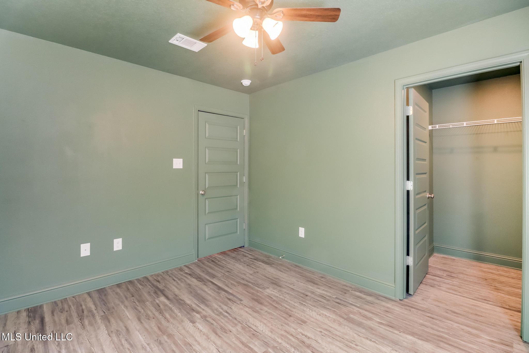 5261 Overland Drive Biloxi, MS 39532 - Photo 21 of 27 IMG_2530