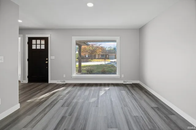 $299,900 | 904 North Southland Drive, Lafayette, IN 47909