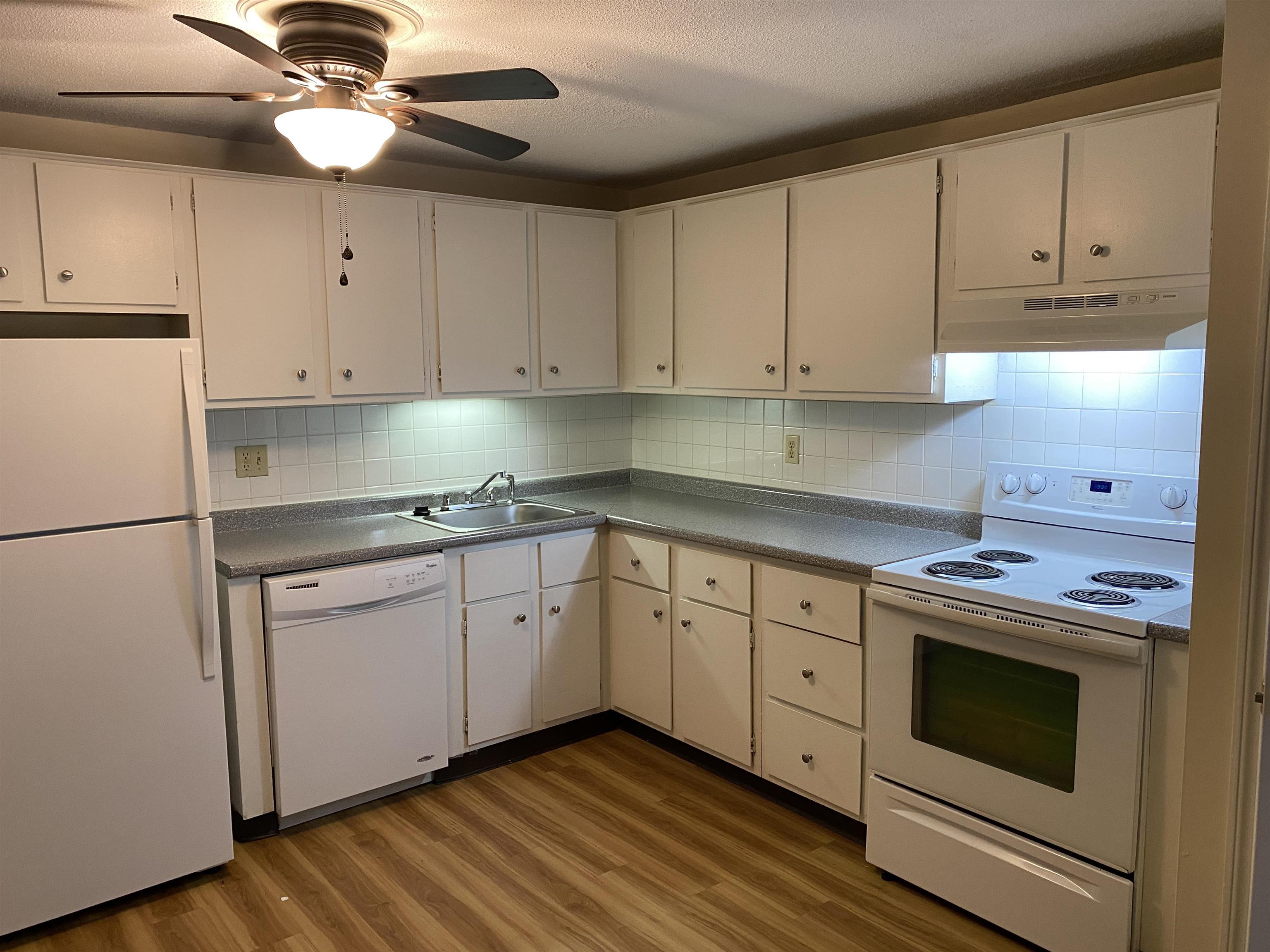 95 Powers Street, Unit 101 Milford, NH 03055 - Photo 14 of 44