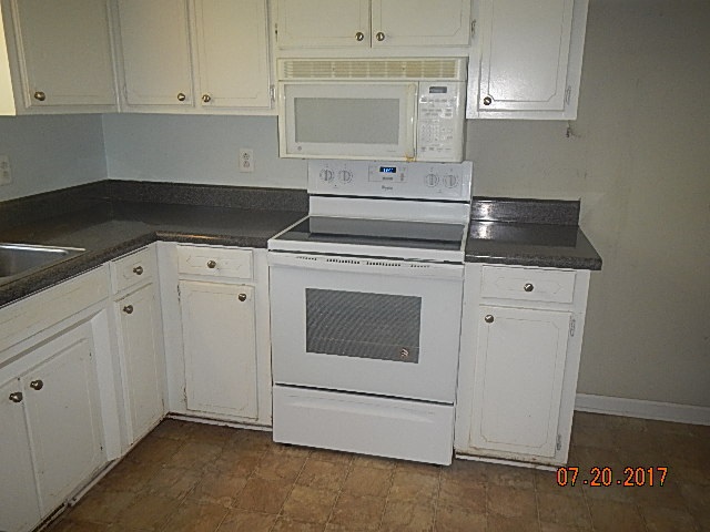 161 Ridings Drive Inman, SC 29349 - Photo 4 of 10