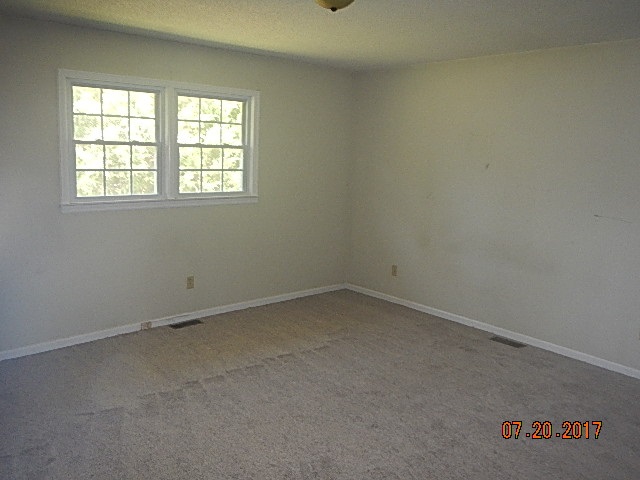 161 Ridings Drive Inman, SC 29349 - Photo 7 of 10