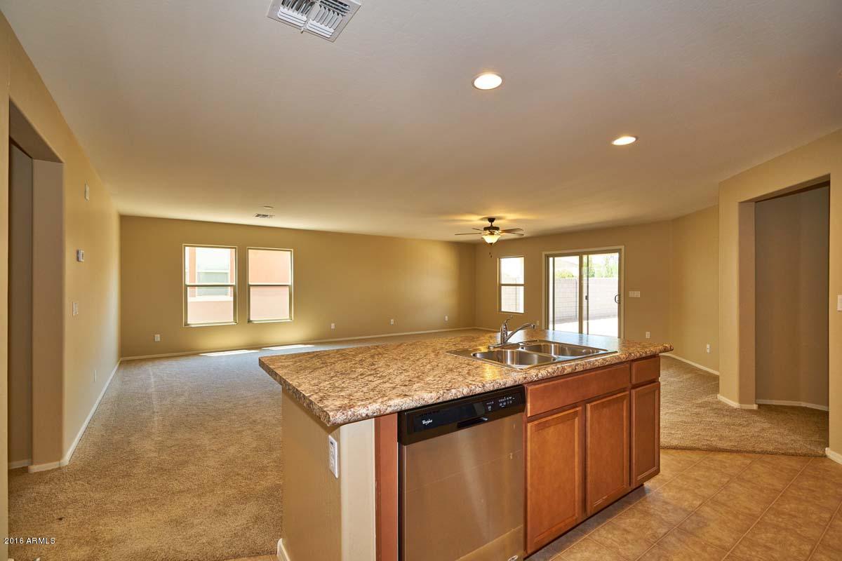 7572 West Darrel Road Laveen, AZ 85339 - Photo 30 of 36 Kitchen-Great Room