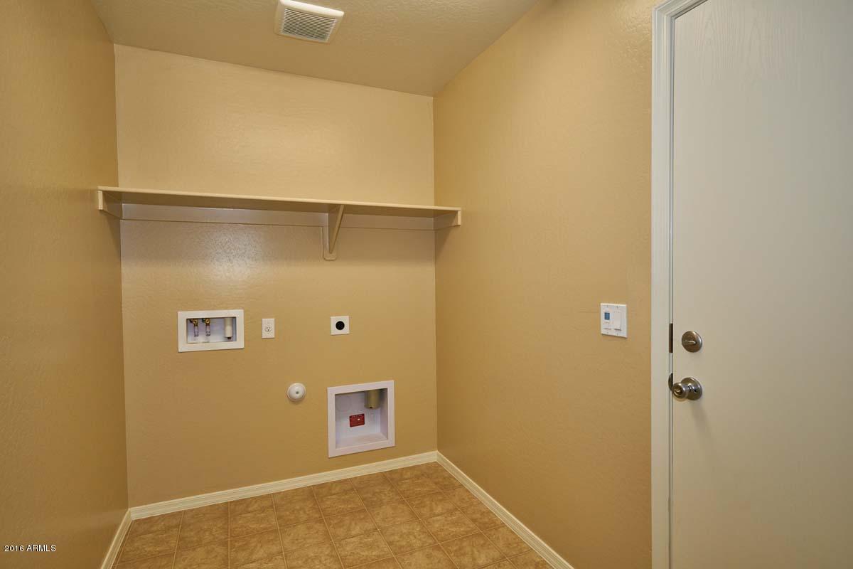 7572 West Darrel Road Laveen, AZ 85339 - Photo 32 of 36 Laundry Room