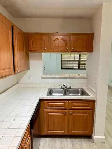 $1,950 | 2646 Riverside Drive, Unit 2646, Coral Springs, FL 33065