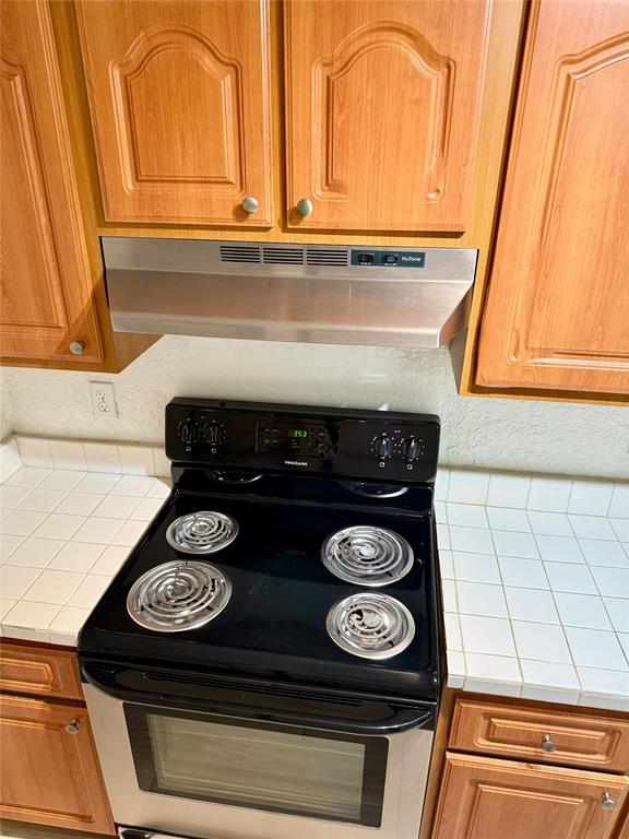 2646 Riverside Drive, Unit 2646 Coral Springs, FL 33065 - Photo 5 of 12