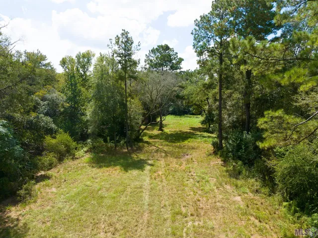 $692,250 | 8536 Highland Road, St. Francisville, LA 70775