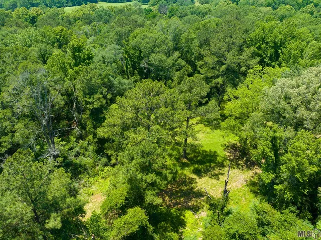 $692,250 | 8536 Highland Road, St. Francisville, LA 70775