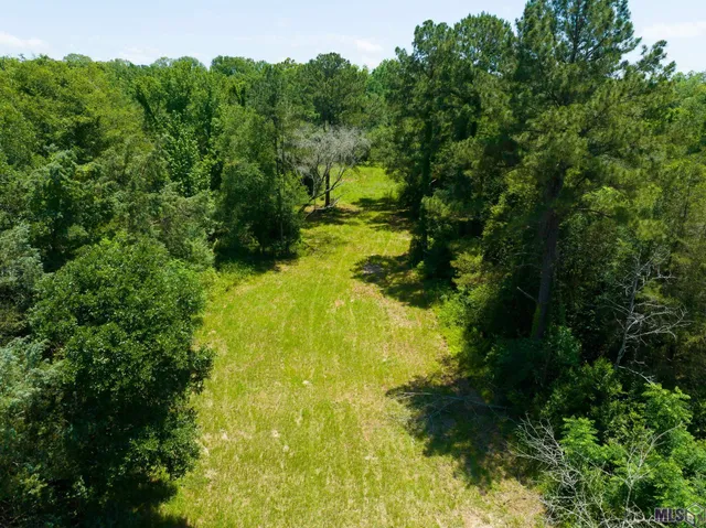 $692,250 | 8536 Highland Road, St. Francisville, LA 70775