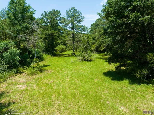 $692,250 | 8536 Highland Road, St. Francisville, LA 70775