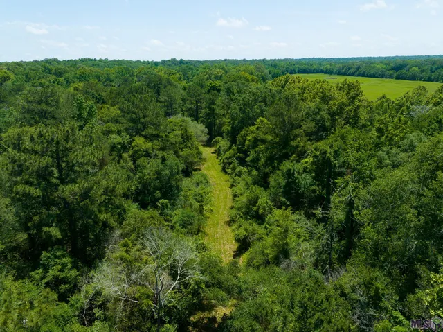 $692,250 | 8536 Highland Road, St. Francisville, LA 70775