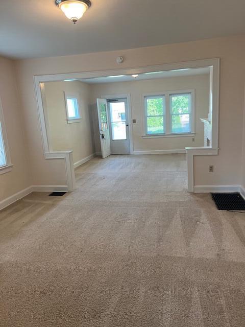 885 Thomas Road Columbus, OH 43212 - Photo 7 of 18 Living + Dining Room