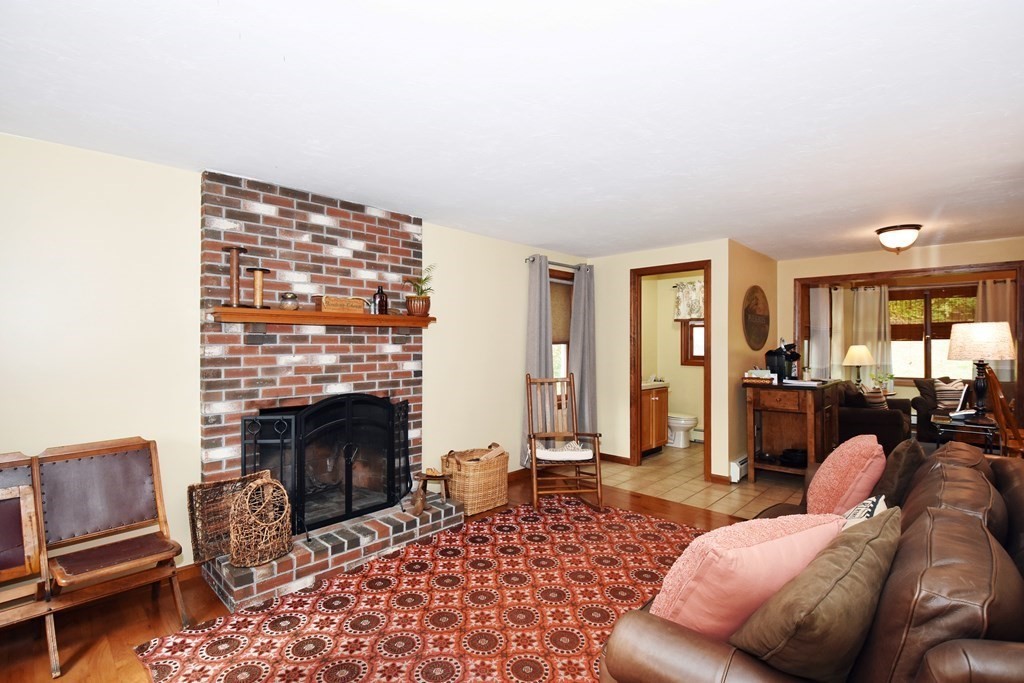 37 Dominion Road Worcester, MA 01605 - Photo 4 of 30 Gallery Image 4