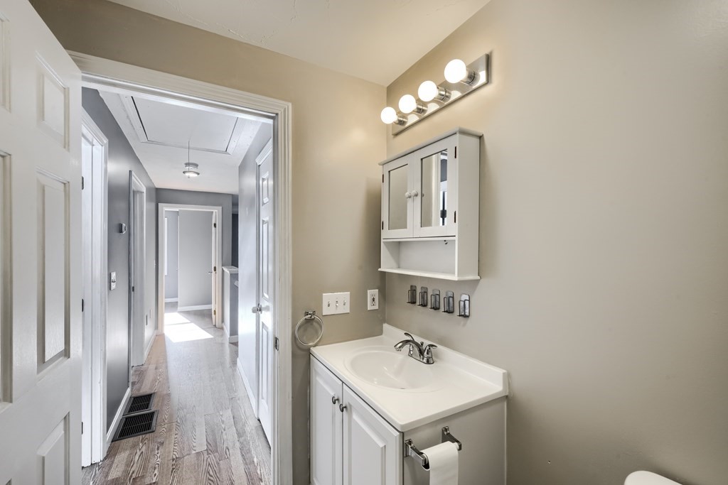 166 Morrison Road East Taunton, MA 02718 - Photo 14 of 30 Gallery Image 14