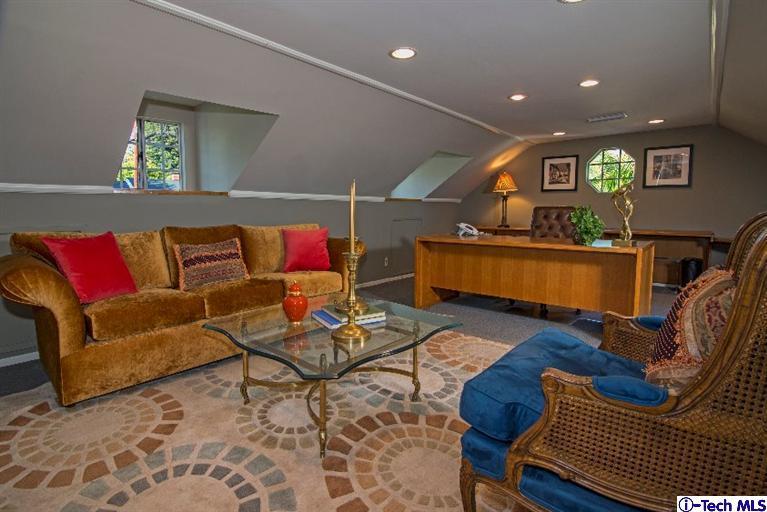 932 West Kenneth Road Glendale, CA 91202 - Photo 22 of 83 Additional Photo
