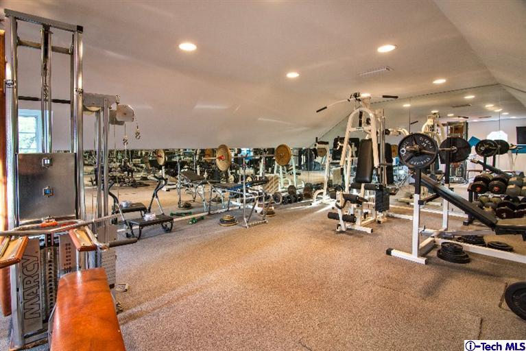 932 West Kenneth Road Glendale, CA 91202 - Photo 23 of 83 Additional Photo