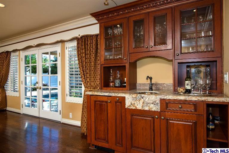 932 West Kenneth Road Glendale, CA 91202 - Photo 32 of 83 Additional Photo
