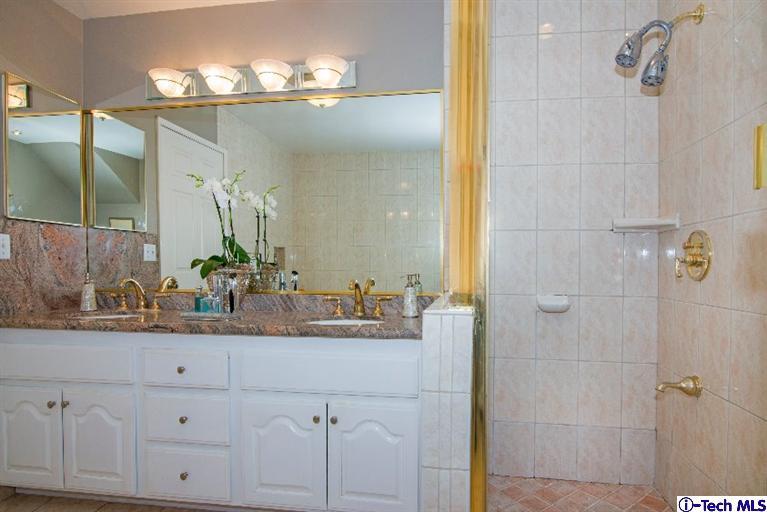 932 West Kenneth Road Glendale, CA 91202 - Photo 62 of 83 Additional Photo